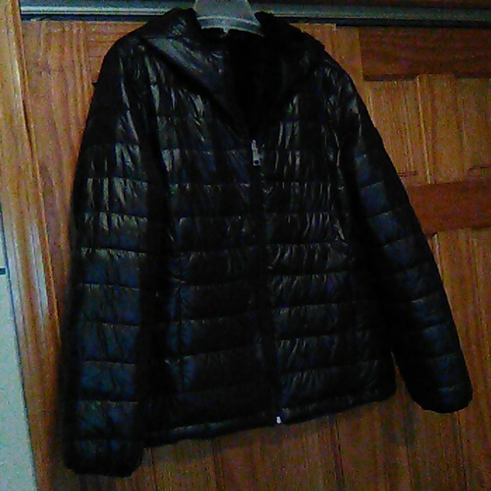 Reverseable puffer jacket